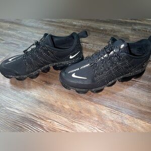 Nike Air VaporMax Run Utility
Black Reflect Silver